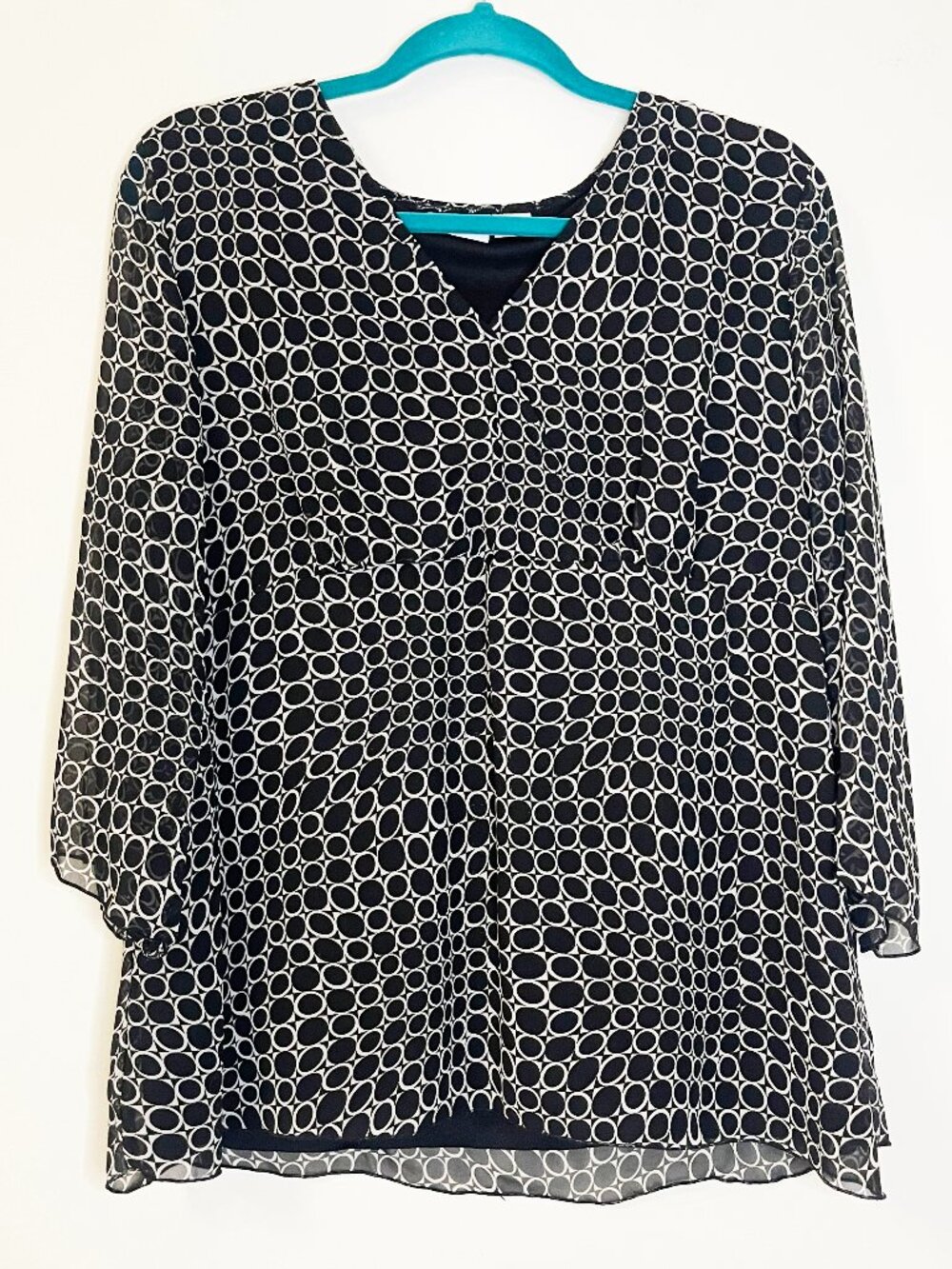 Baby & Me Black White Geometric Chiffon Nursing Blouse Size Large Top